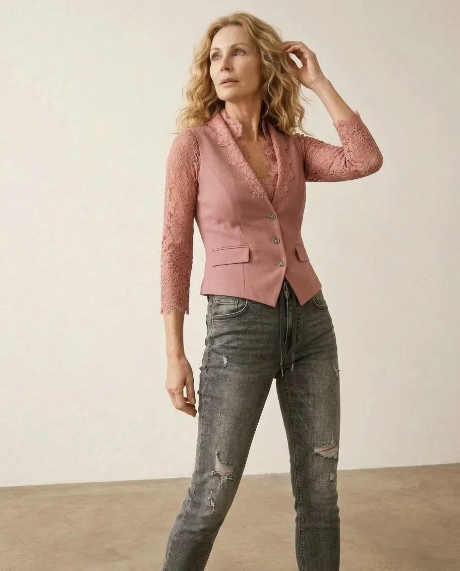 Getailleerde Kant Blazer | Romantisch Silhouet met Knoopsluiting - Miss Madera MIS-55AC7F