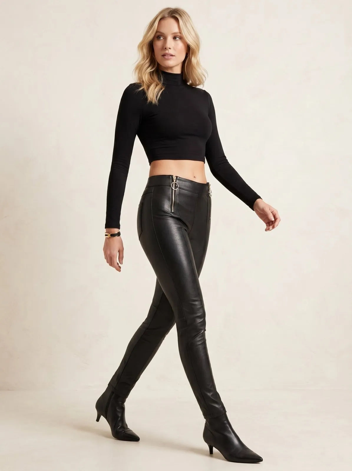 Slim fit faux leren broek met ritsen - Miss Madera MIS-085F56