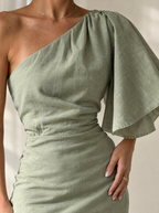 Jurk Dames Midi One-Shoulder grijsgroen - detail schouder en mouw - Miss Madera