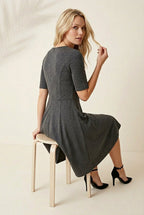 Midi Jurk Dames grijs Getailleerd met Uitlopende Rok - Miss Madera